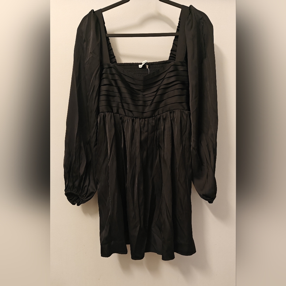 Abercrombie And Fitch Black Long Sleeve Dress NWT size Medium